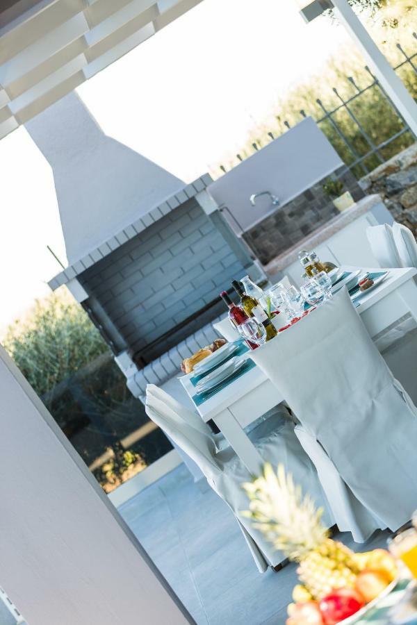 Evangelos Villas, Lavish Touch, By Thinkvilla Angeliana  Esterno foto
